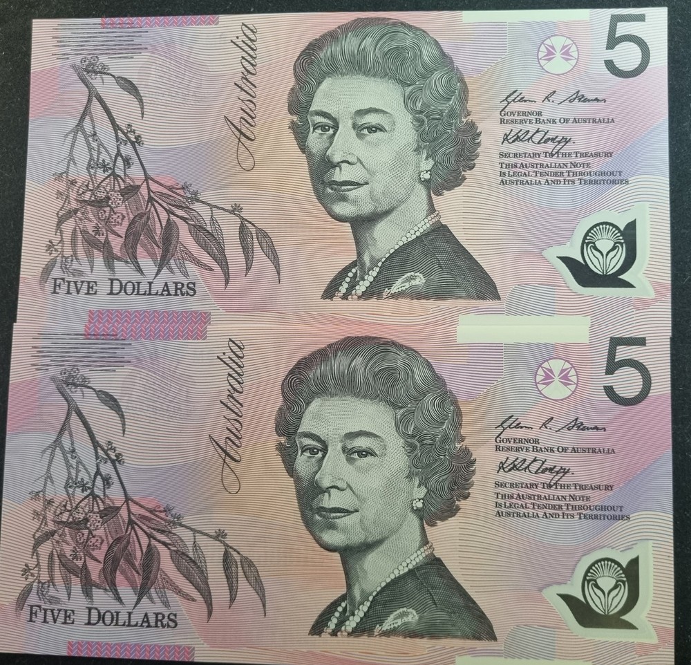 2007 Australian $5 Consecutive  Pair  UNC