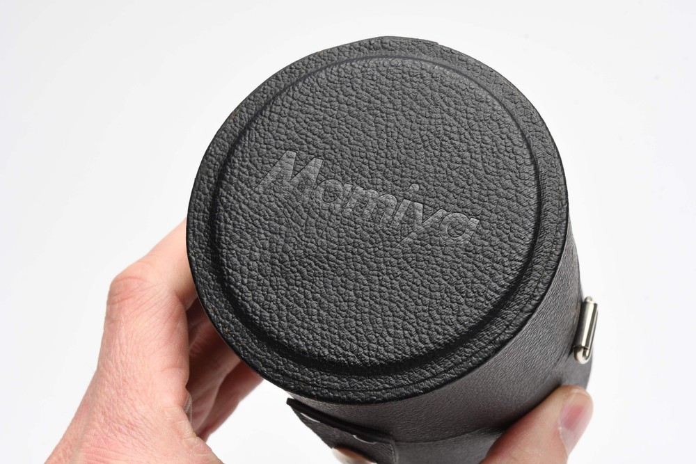 Mamiya hard lens case 4.5 x 3", Very clean