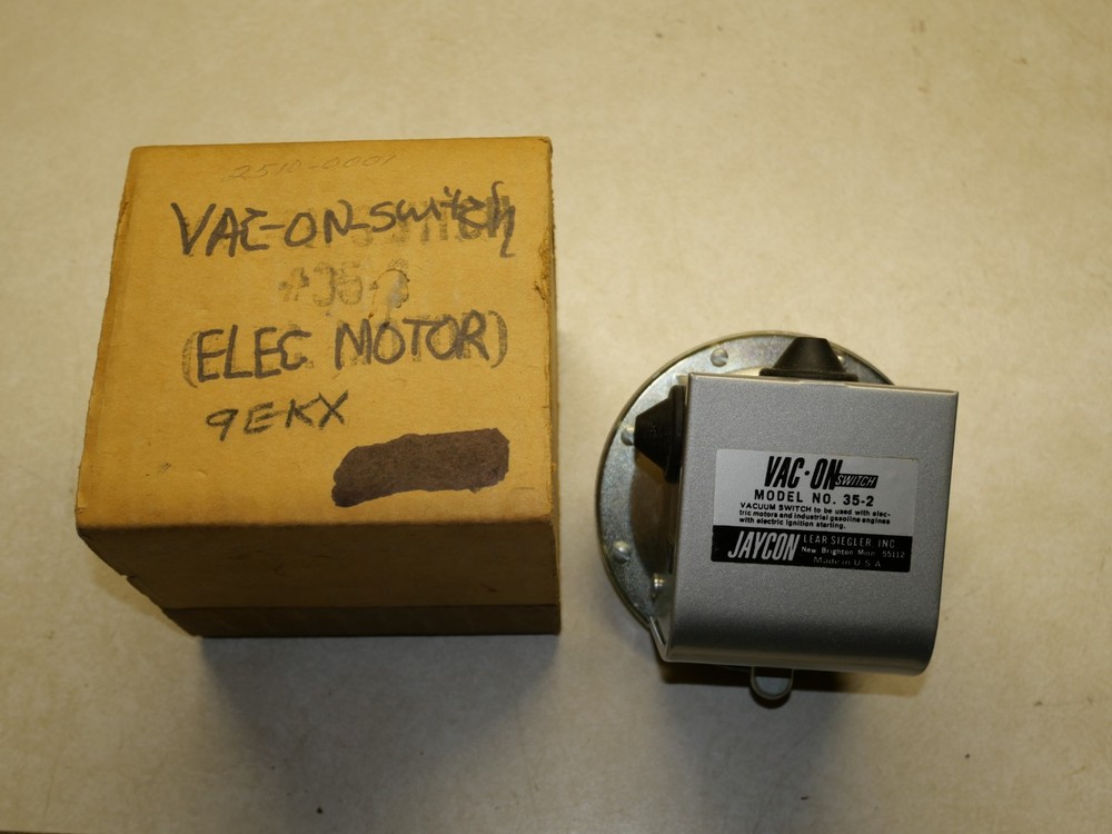 Lear Siegler Jaycon VAC-ON Switch 35-2