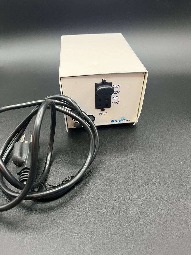 Philmore # ST200, 200 Watt Step Up / Step Down Transformer, 110V AC/220V AC