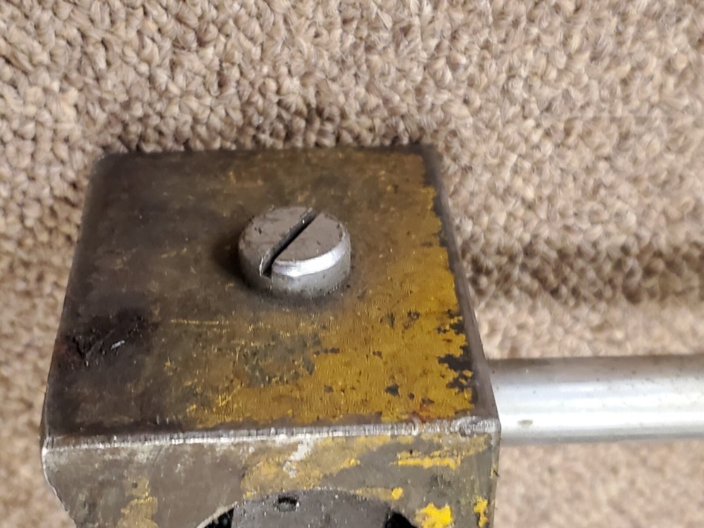 Magnetic Dial Indicator base stand with accessories, handle on base broken off