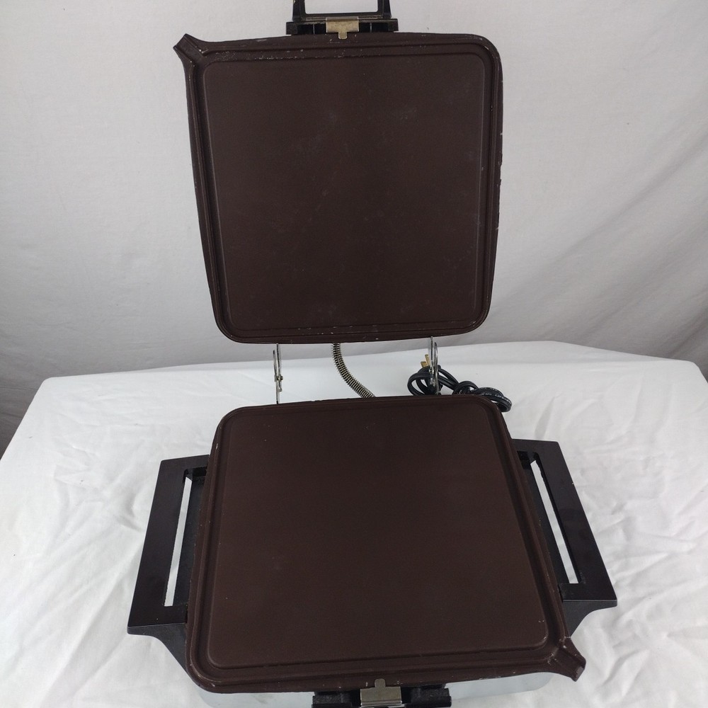 Toastmaster 269 Waffle Maker Griddle Reversible Plates Chrome