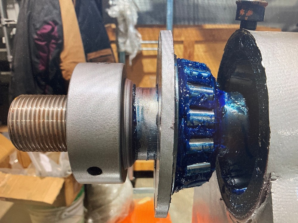 Manual metal spinning lathe