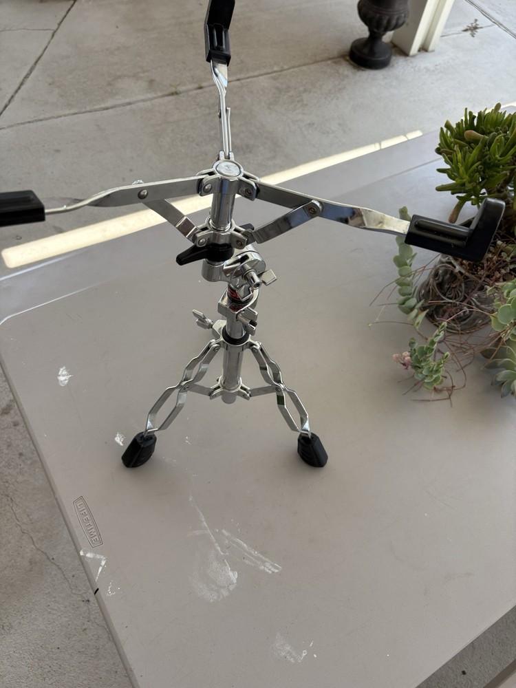 Dixon snare drum stand double braced