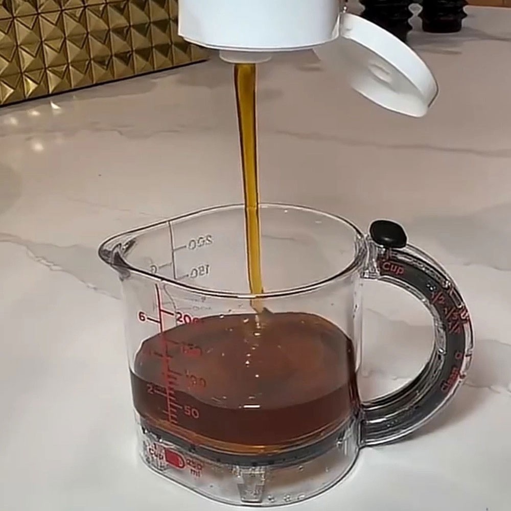 4-in-1 Adjustable Measuring Cup Push Up Multi-Functional Measuring Cube Cups