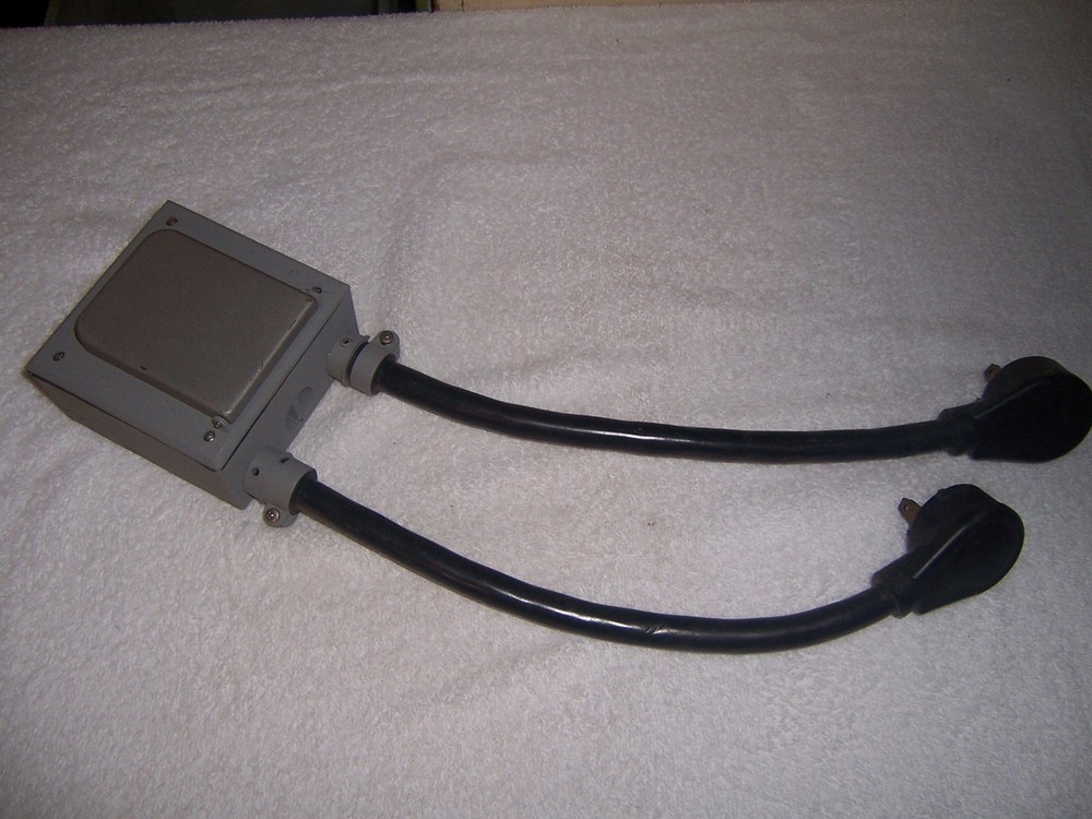 220 Volt Outlet Panel / Splitter Box
