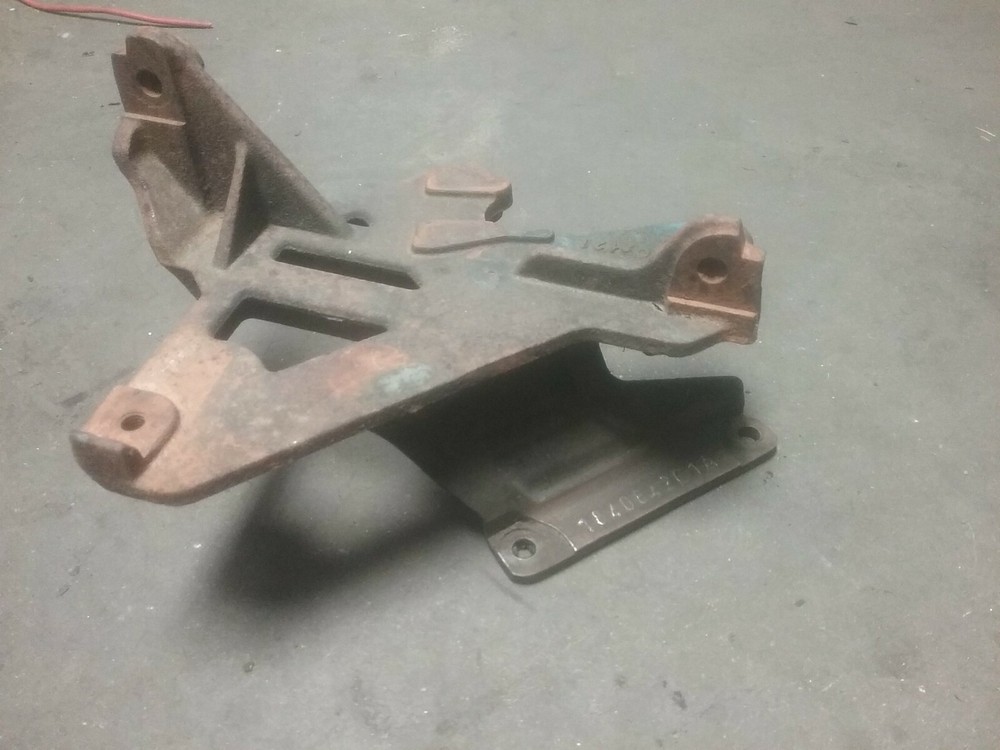 INTERNATIONAL TURBO MOUNT BRACKET 1840842C1A