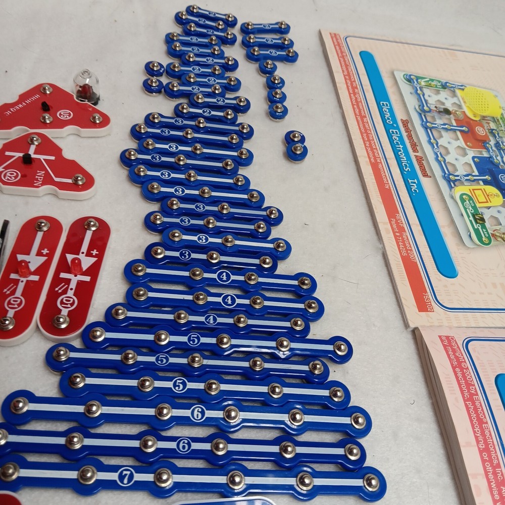 Elenco Snap Circuits Lot Projects 1-101, 102-305