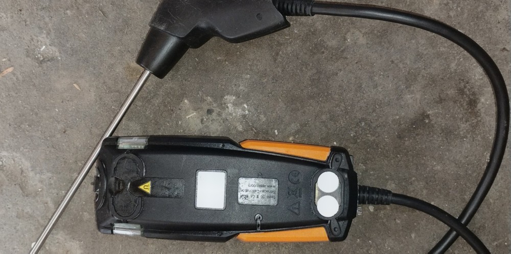 Testo 310 Gas and Combustion Analyzer with Probe, Professional Testing Equipment