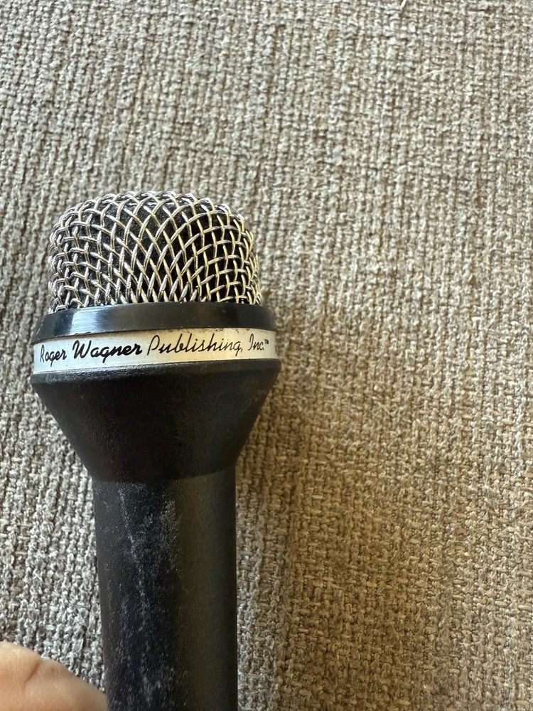 Roger Wagner HyperStudio Dynamic Microphone 300Ω w/ 3.5mm TRS Cable – Tested