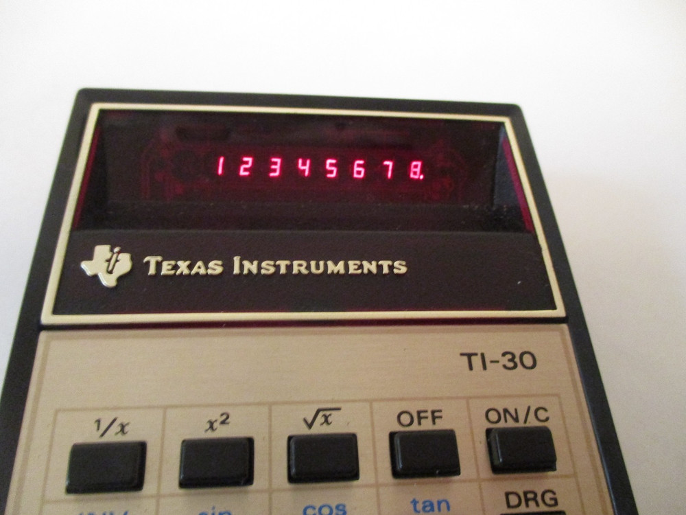 VINTAGE TEXAS INSTRUMENTS TI-30 WITH CASE TESTED WORKS NICELY