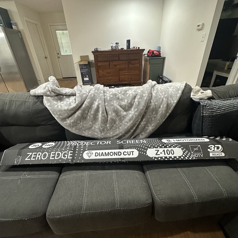 72” Zero Edge Z-100 3D Ready Projector Screen Diamond Cut I-Motorized