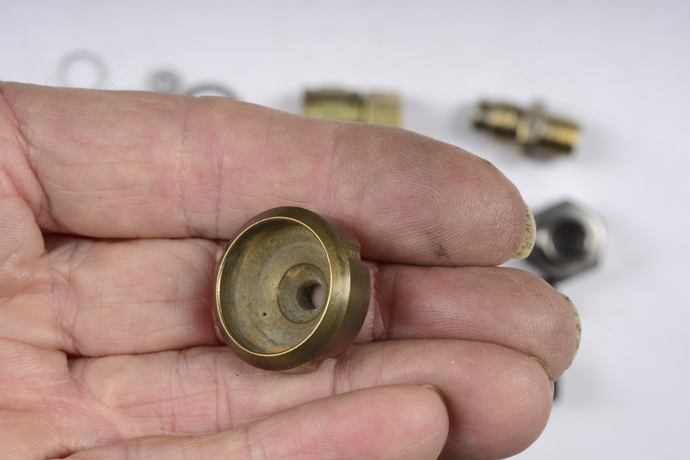 DeVilbiss / Binks Spray Gun parts.