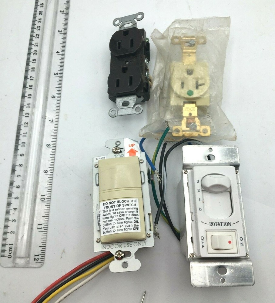 Lot of 4 Convertible Occupancy Sensor, Solid State Fan & Light Control, 2 Outlet