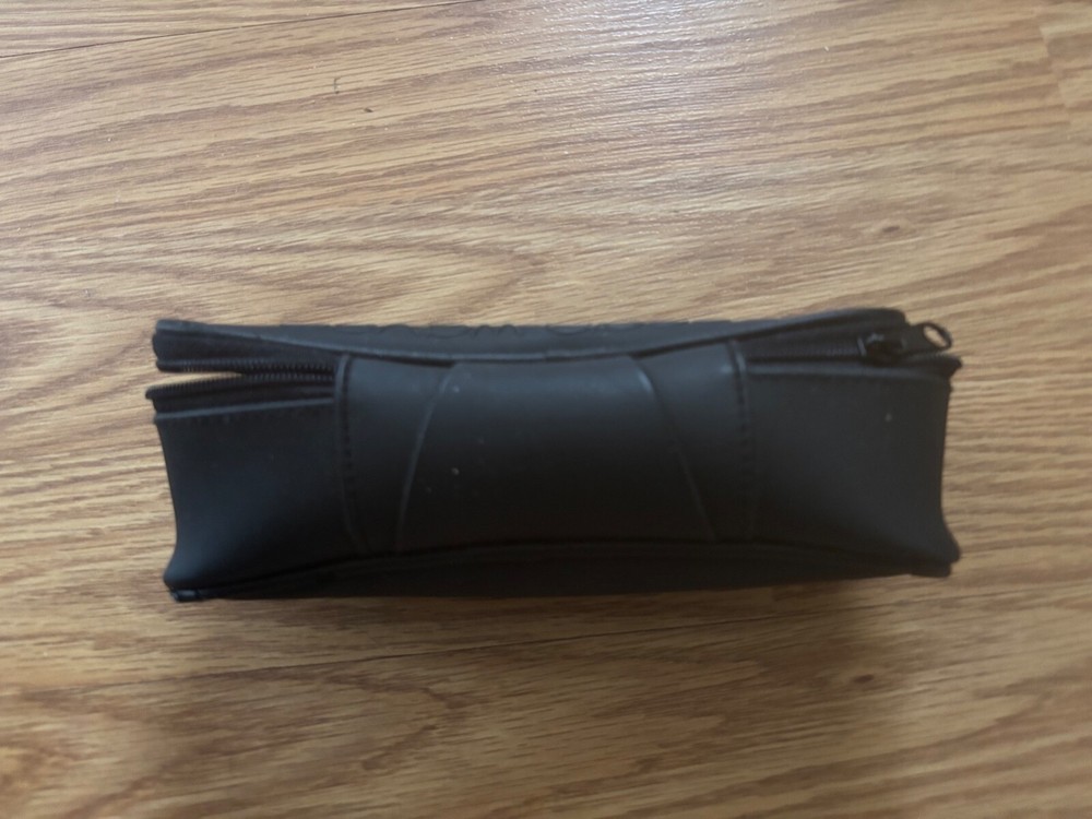 OCEAN WAVES CASE WITH ZIPPER