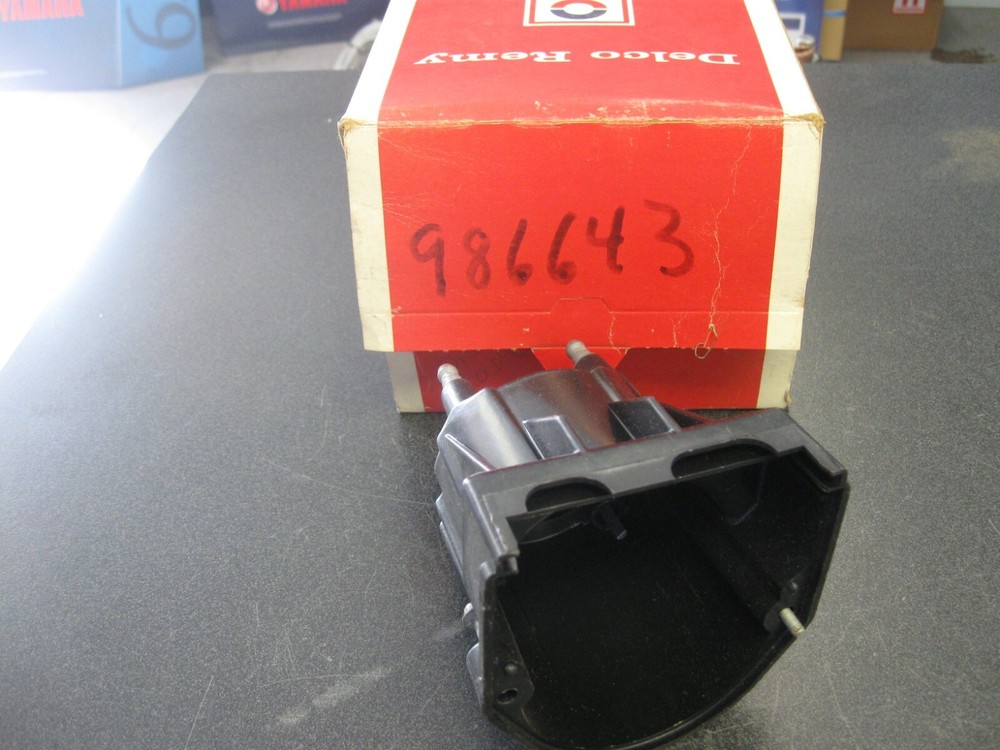 OMC Sterndrive 0986643 Distributor Cap BEJO7