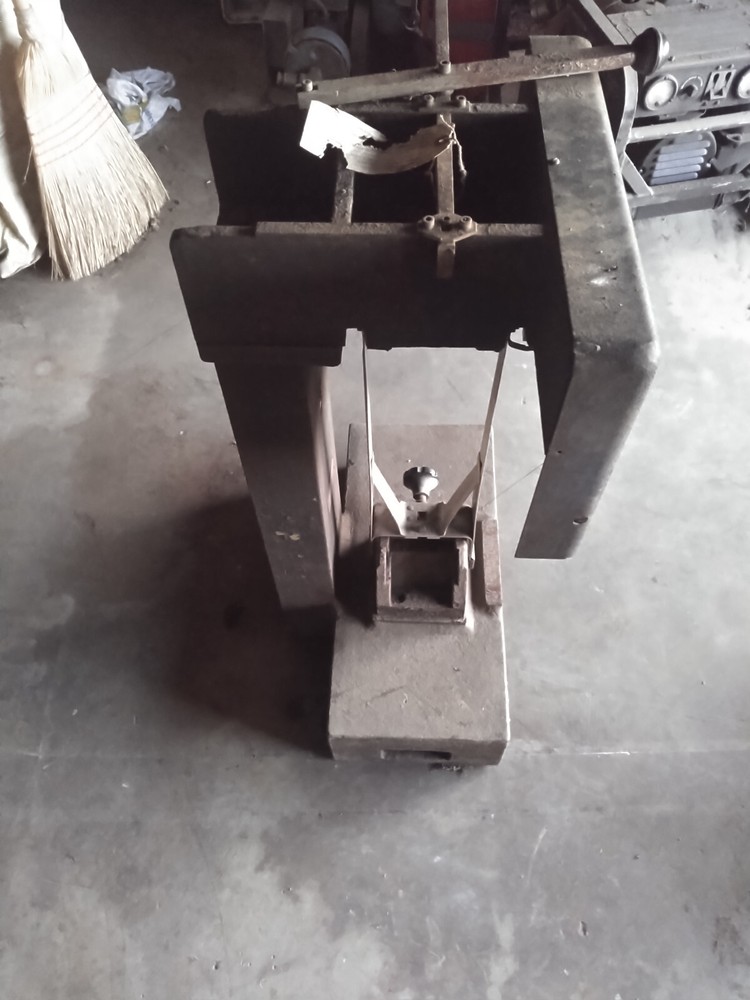 Tinius Olson Plastic Impact Tester