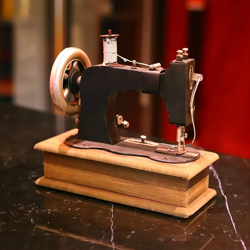 Retro Sewing Machine Model 70s 80s Nostalgic Decor Window Photo Prop