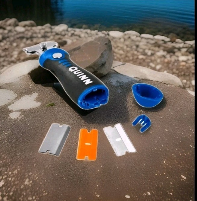 QUINN Extendable Comfort Grip Scraper