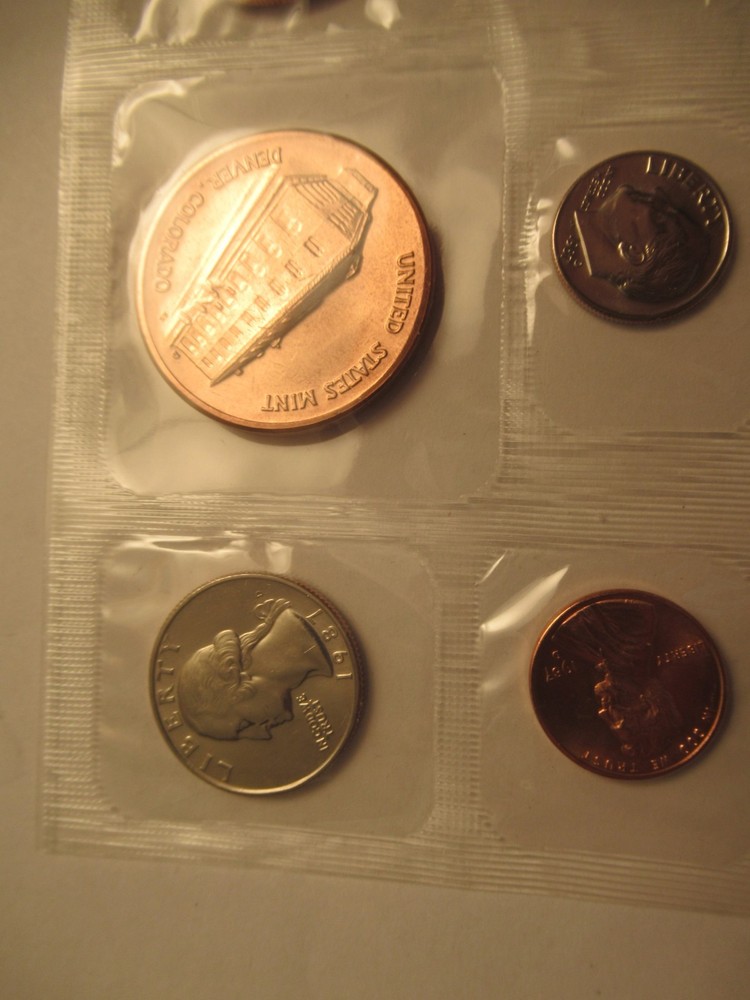1987 D US Mint Souvenir Set