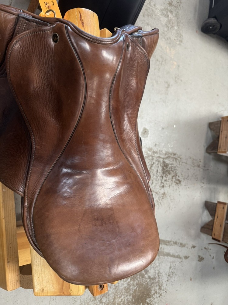 17” Medium JRD Saddle Brown Used
