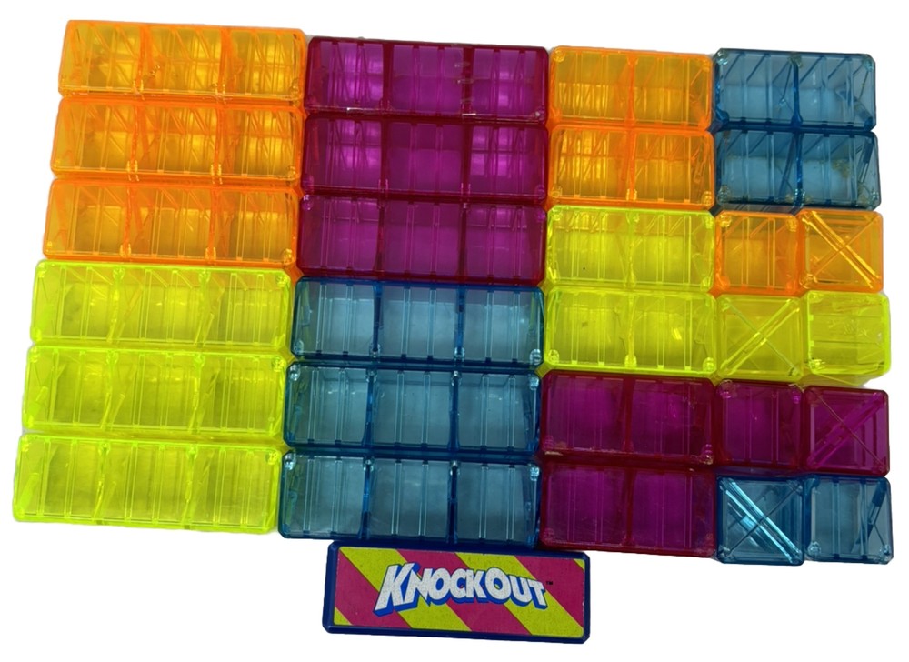Vintage 1991 KNOCKOUT Replacement Pieces ALL 29 Transparent Bricks + Main Brick