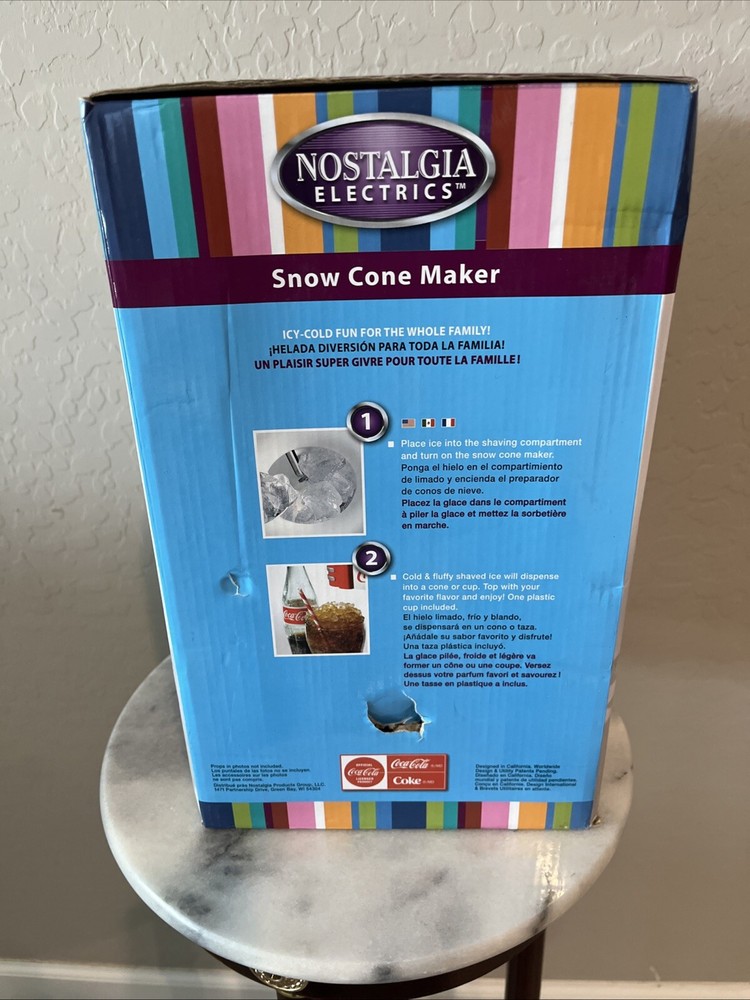 Nostalgia Electronics Snow Cone Maker Coca Cola New in Box Great Gift Idea