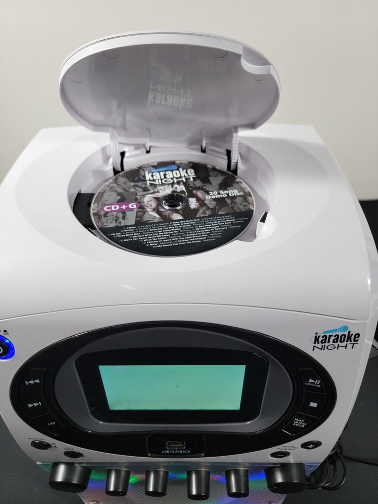 Karaoke Machine Night KN355 CD+G Karaoke System Complete Tested Working