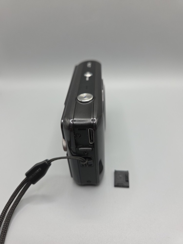 Samsung PL57 Digital Camera, No Charger, Please Read Description, Working.