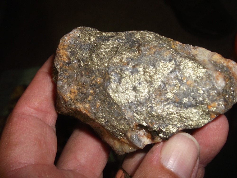 Gold, silver, copper, 318 grams samples ,ore high grade .