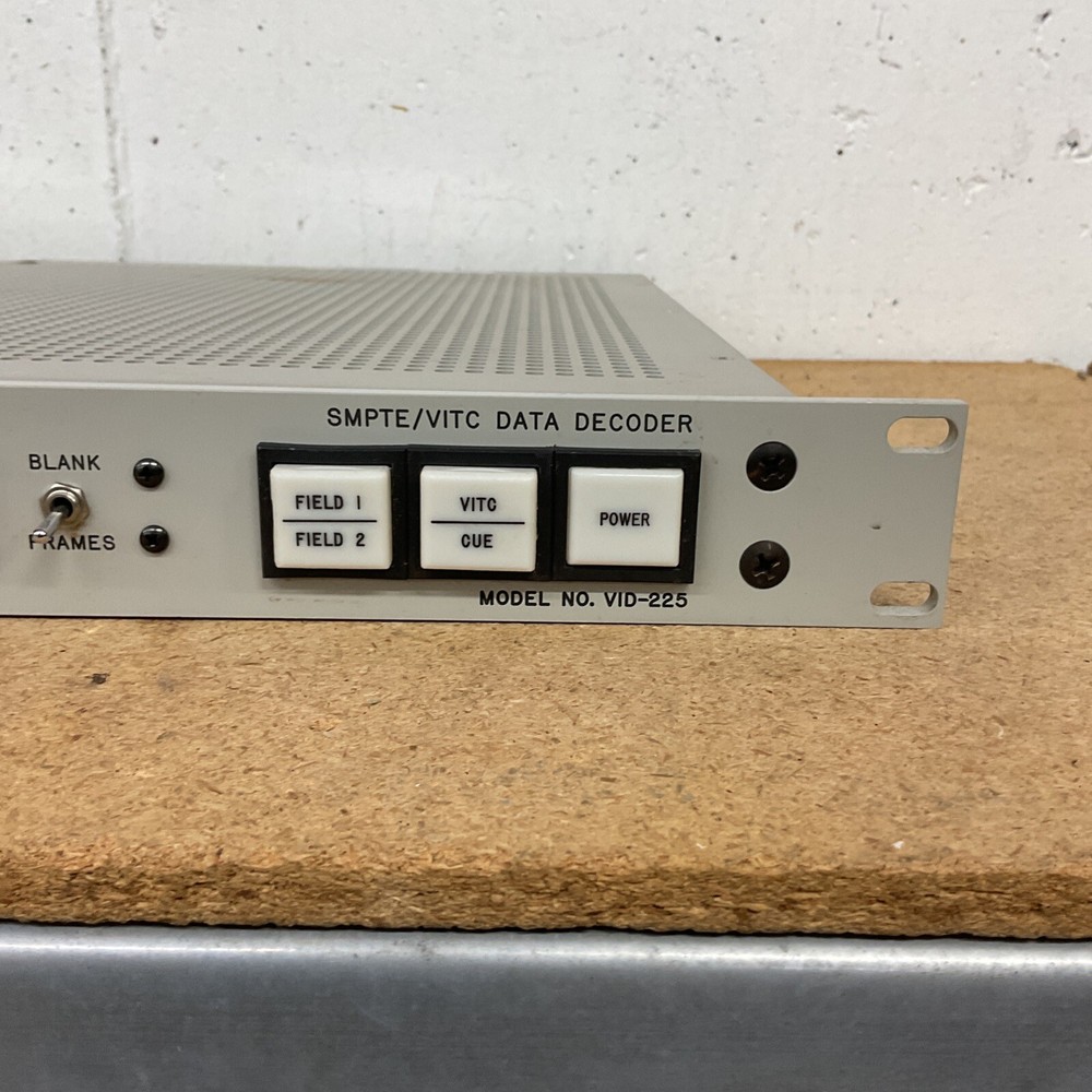 Gray Engineering Laboratories SMPTE/VITC Data Decoder VID-225 A2