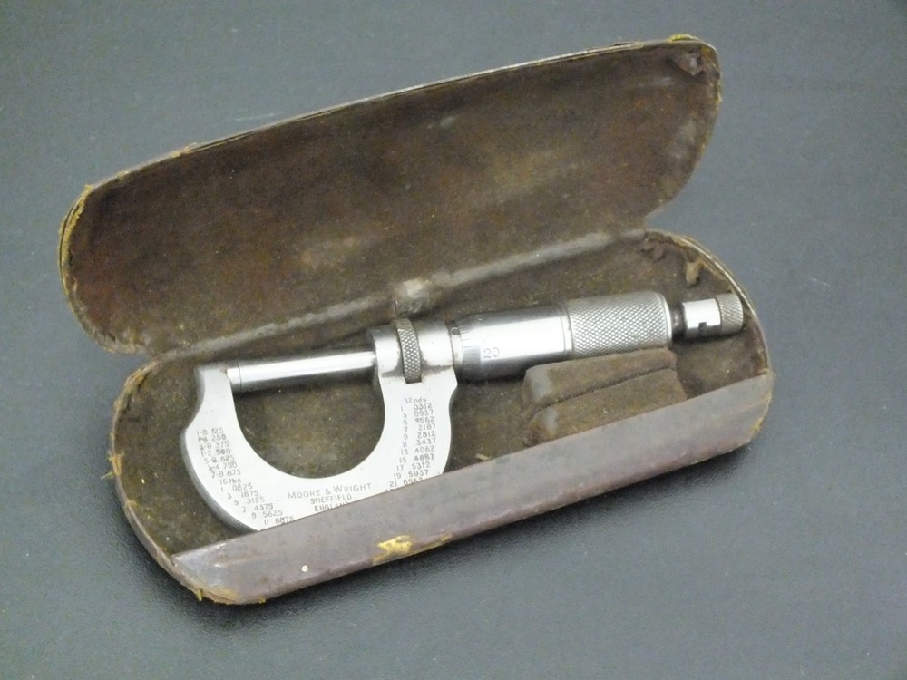 VINTAGE MOORE & WRIGHT MICROMETER