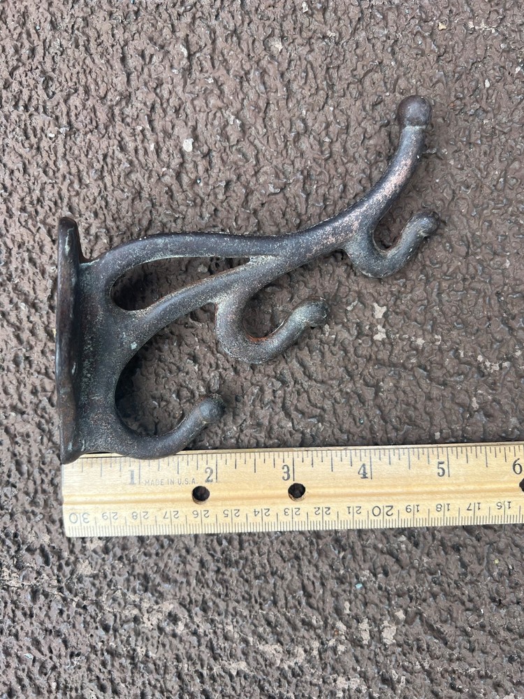 Vintage Triple School Style Hook Rustic Cast Iron Coat Hat Hook Rustic Farmhouse