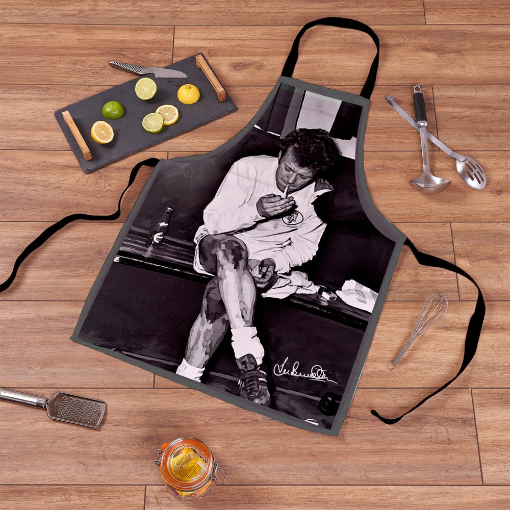 Leeds - Lee Buccilli - Bremner - Smoking - Apron