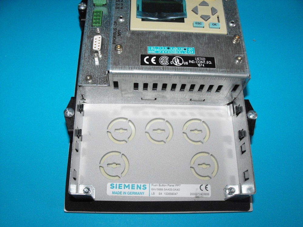 Siemens 6AV3688-3AA03-0AX0.Simatic PP7.Operator Interface Panel.USED