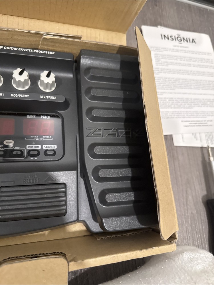 Zoom GFX-707 Guitar Effects Processor