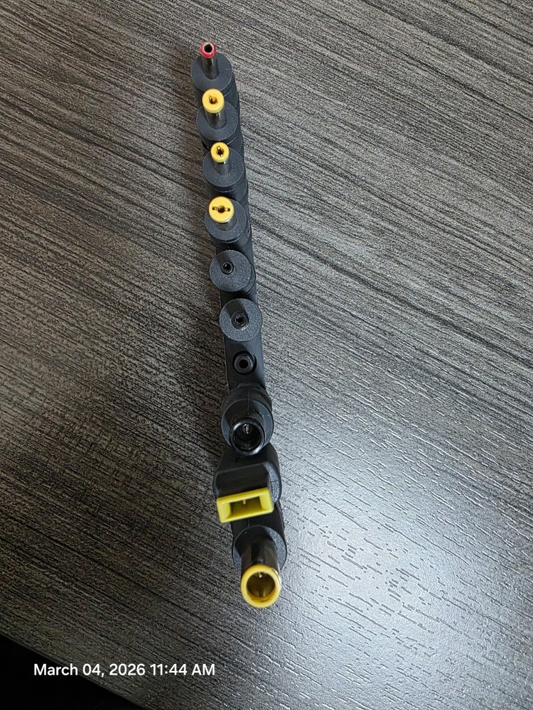 DC power‑adapter tips