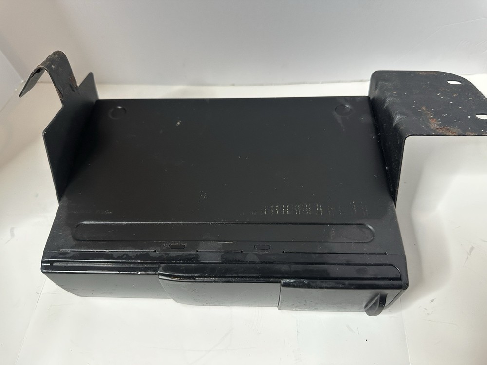 SAAB 6 Disc Cd Changer - Designed For 9-5 Models