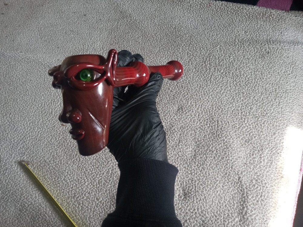 *Maui  Tobacco  Pipe