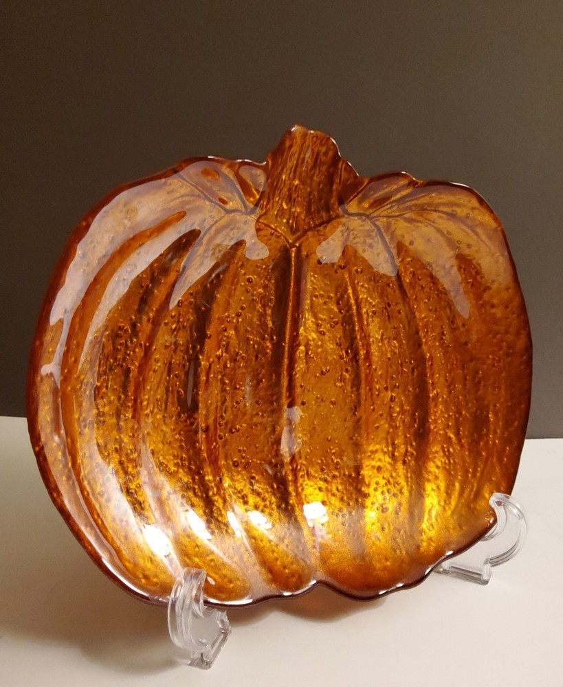 Pumpkin-Shaped Metallic Glass Dish