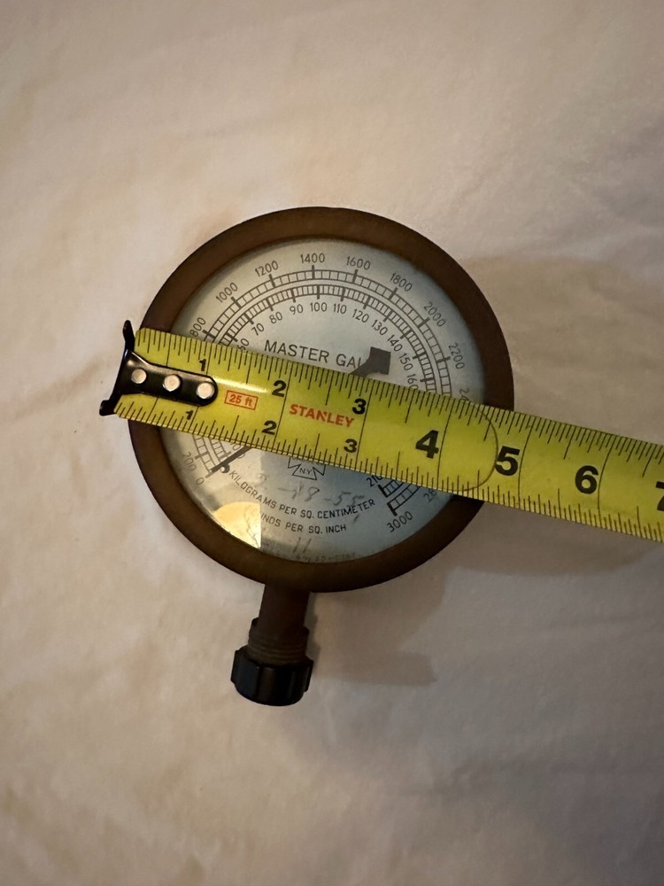 US GAUGE CO NY 3000 PSI 4.75 DIAMETER
