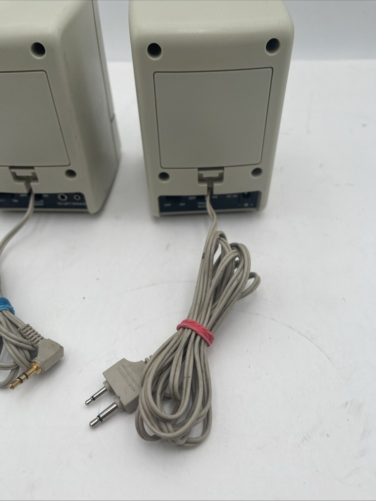 Labtec CS-150 Stereo Computer Speakers System