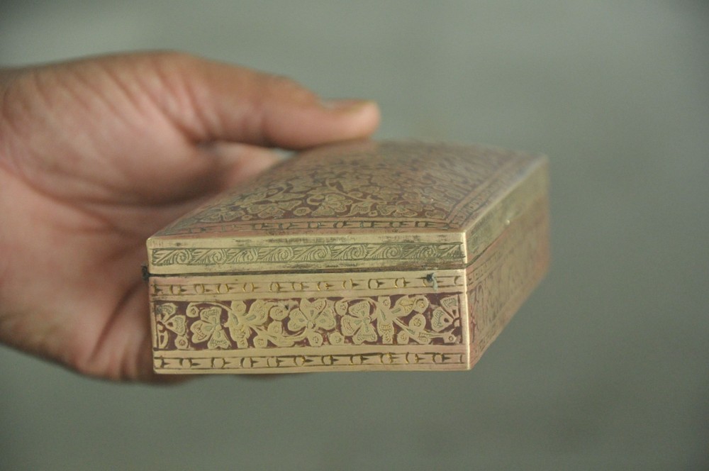 Vintage Brass Engraved Handcrafted Lacquer Work Cigar/Cigarette Box