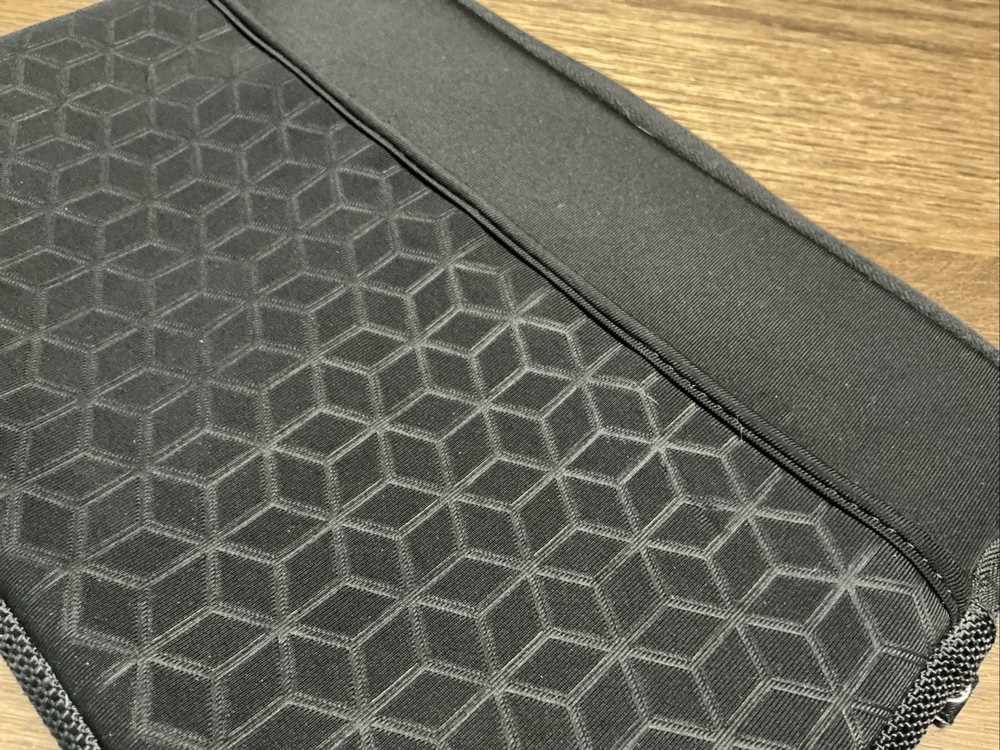 HP Tablet Sleeve 10.5" Black