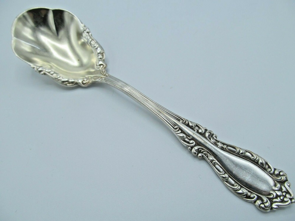 Holmes & Edwards NASSAU FLEUR DE LIS Sugar Spoon 6" Silverplate No Monogram