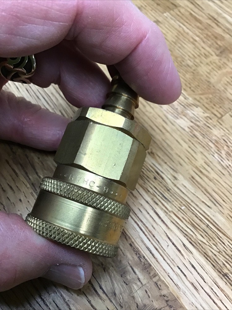 NEW SNAP-TITE BARBED QUICK DISCONNECT COUPLING BVHC-8 BVHC8 1/2" BARB