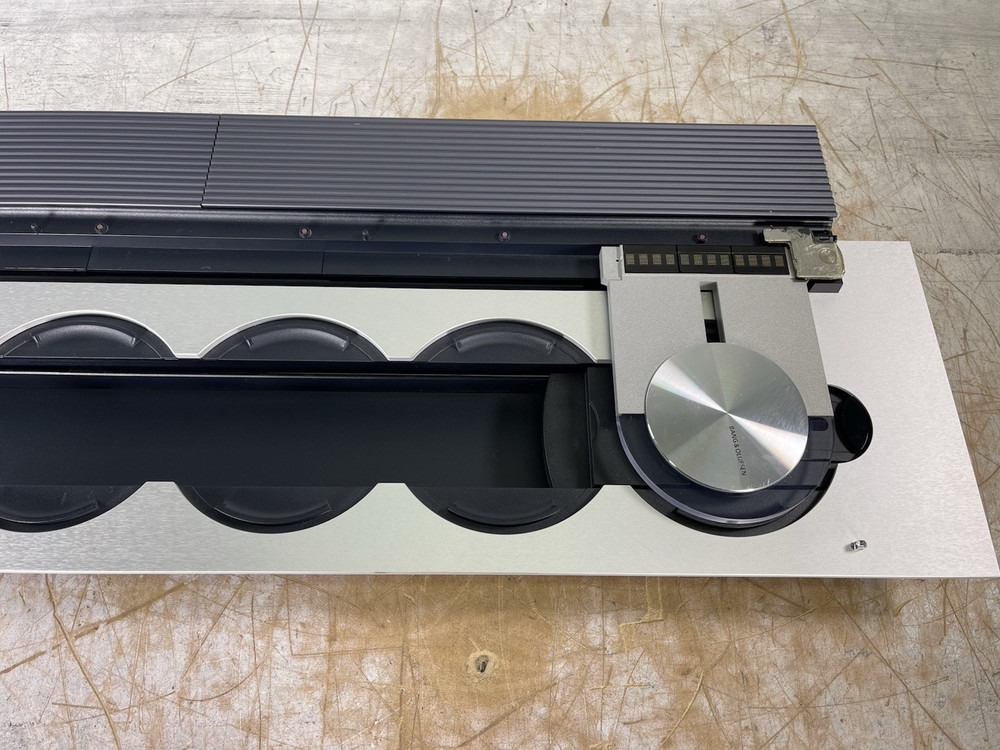 BANG & OLUFSEN BEOSOUND 9000 6 DISC CD PLAYER STEREO SYSTEM