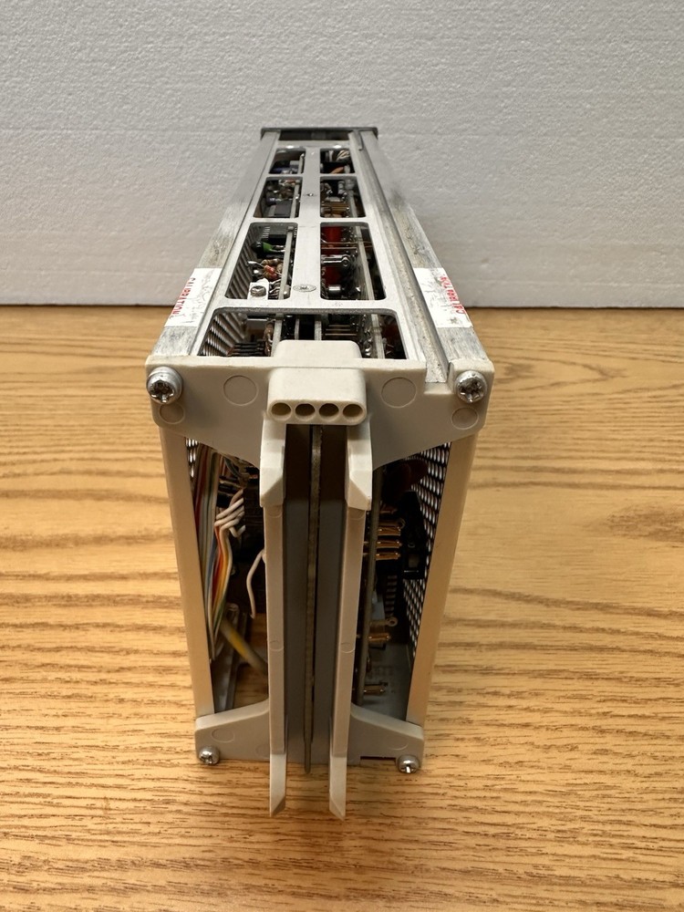 TEKTRONIX model 7B53A Dual Time Base Main Triggering Amplifier Module