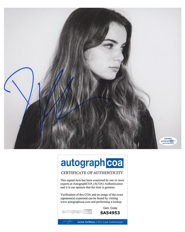 Dylan Gelula "Unbreakable Kimmy Schmidt" AUTOGRAPH Signed 8x10 Photo ACOA