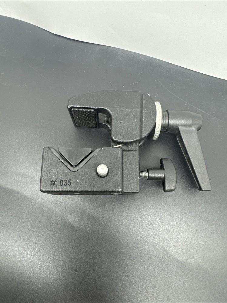 SUPER CLAMP WITH WEDGES - MANFROTTO # .035 - no Stud (P1)